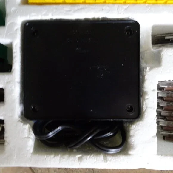 Lionel Rock Island Line - 027 Gauge - Electric Train Set - Vintage - Pre-owned - Picture 7 of 9